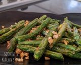 A picture of step 4 of Garlic green beans.