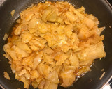 Foto del paso 4 de la receta: Col con garbanzos y pimentón De la Vera
