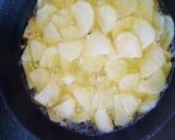 A picture of step 3 of Spanish Omelette.