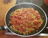 Paradicsomos-tejfölös tészta recept fázis 1 fotója