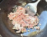 A picture of step 4 of Stir-fry ground pork with bamboo shoots mushroom and basil.