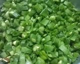 हरे सेम की फली आलू की सब्जी (Hare sem ki fali aloo ki sabzi recipe in Hindi) रेसिपी चरण 1 फोटो