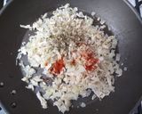 Foto del paso 3 de la receta: Pancitos saborizados de pollo