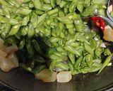 Foto langkah ke 6 dari resep Buncis kikil tumis.
