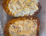 Une image de l'étape 5 de Butternut farcie aux gorgonzola, lardons fumés et oignons.