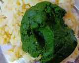 A picture of step 1 of Stuffed Paratha (Bathua Aloo).