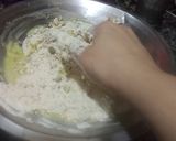 A picture of step 1 of Bathua ki poori.