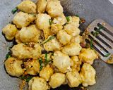 Foto langkah ke 6 dari resep Tahu Cabe Garam.