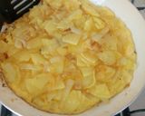 Foto langkah ke 7 dari resep Spanish Omelette 👌🏼.