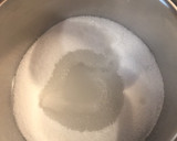 Foto del paso 11 de la receta: Pastel de manzana con pasas al ron