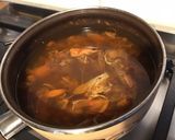 Une image de l'étape 4 de Bouillon de crevettes sauvages aux herbes aromatiques du jardin.