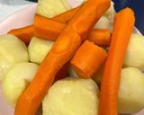 A picture of step 2 of Vegetarian Salad Olivye.