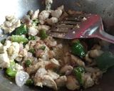 A picture of step 1 of Easy chilli chicken.