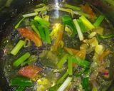 Foto langkah ke 4 dari resep Sayur Bening Toge Tahu.