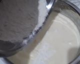 Foto langkah ke 6 dari resep Cup Cake Polos, Lembut banget.