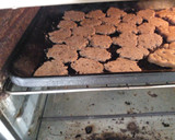 Foto del paso 3 de la receta: Crackers integrales semilladas ⭑ harina integral, chía y lino