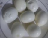 A picture of step 1 of Anda aloo gravy.