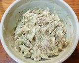 Foto del paso 3 de la receta: Ensalada crujiente de atún con aguacate