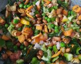 A picture of step 2 of Upma.