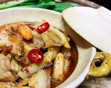 Hình bước làm 3 của món Tôm Thịt Ba Rọi Kho Cơm Dừa
