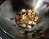 Foto langkah ke 2 dari resep Tumis daun ginseng king oyster.