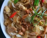 Foto langkah ke 5 dari resep Kwetiau Goreng Medan.