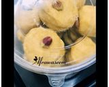 A picture of step 6 of Dal mash ladoo / urad dal laddu.