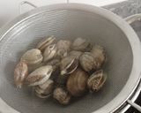 Foto del paso 3 de la receta: Almejas a la marinera