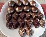 Foto del paso 8 de la receta: Bombones rellenos de ganache con cereza🍒