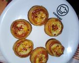 A picture of step 5 of Chicken cheese petties.