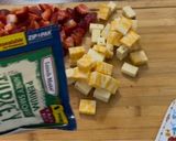 A picture of step 1 of Snackle Box Lunchable Deluxe.