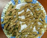 Foto langkah ke 3 dari resep Kripik keong bawang keto.