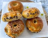Foto langkah ke 10 dari resep New York style Bagel.
