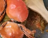 Foto langkah ke 2 dari resep Kepiting Kuah Santan Pedas.