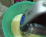 A picture of step 2 of Basic vanilla sponge.