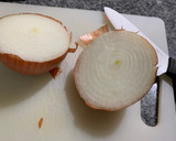 Foto del paso 1 de la receta: Cebolla caramelizada en 3 minutos en microondas con lékué