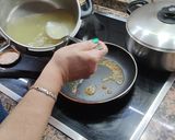 Foto del paso 6 de la receta: Repollo con sofrito de ajo y pimentón