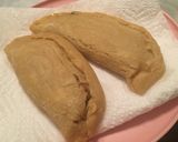 A picture of step 4 of Spicy beef & bacon Empanadas!!🤤.