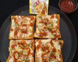 A picture of step 3 of Bread Pizza.