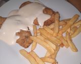 Foto del paso 4 de la receta: Pechuga empanada con salsa de queso