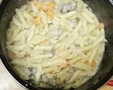 Tejszínes húsos sárgarépás penne tészta recept fázis 6 fotója