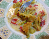 Foto del paso 4 de la receta: Tortilla de calabacín con pimiento morrón