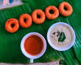 A picture of step 5 of Medu vada with chai.