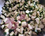 Foto del passaggio 4 della ricetta 🐔Pollo al Limone con Zucchine e Mandorle Croccanti🥒🥜