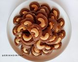 Foto langkah ke 6 dari resep Choco Mede / Coklat Mete cookies.