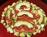 Foto del paso 4 de la receta Tomate, mozzarella y aguacate marinados con vinagreta de tomate