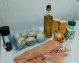 Foto del paso 1 de la receta: Pechugas de pollo en salsa de champiñones c/Pedro Ximénez blanco