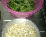 Foto langkah ke 1 dari resep Kangkung toge bumbu kuning.