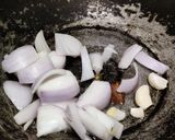 A picture of step 5 of Lauki and carrot kofta curry.