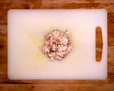 Foto del paso 3 de la receta: Saquitos con "Sorpresa"